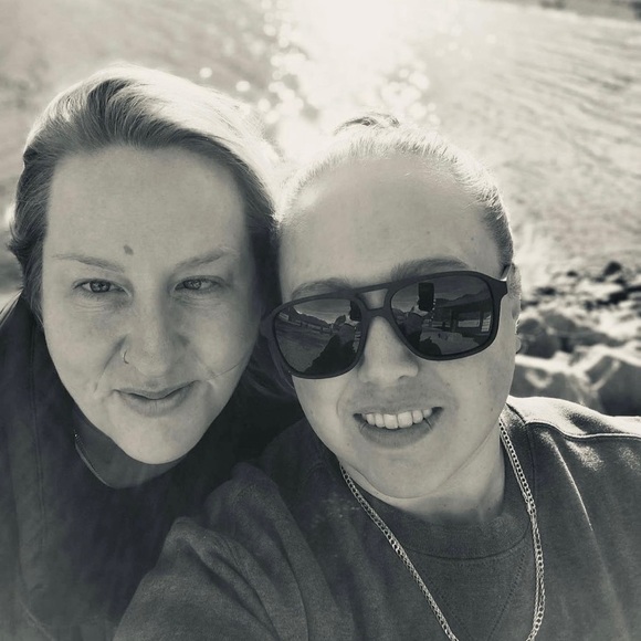 Meet the Posher 💛 - Picture 2 of 6